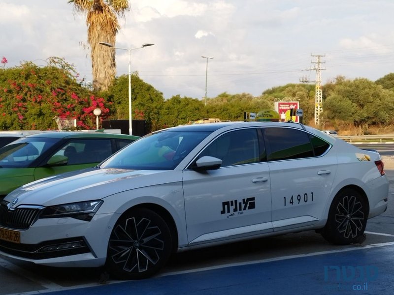 2021' Skoda Superb סקודה סופרב photo #2