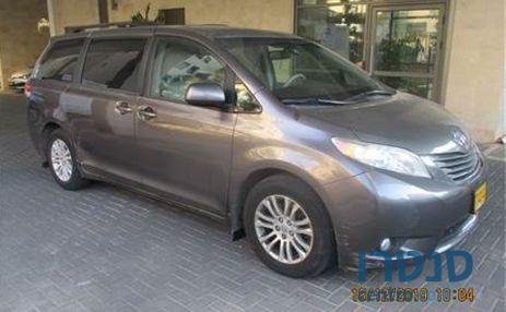2015' Toyota Sienna טויוטה סיינה photo #3