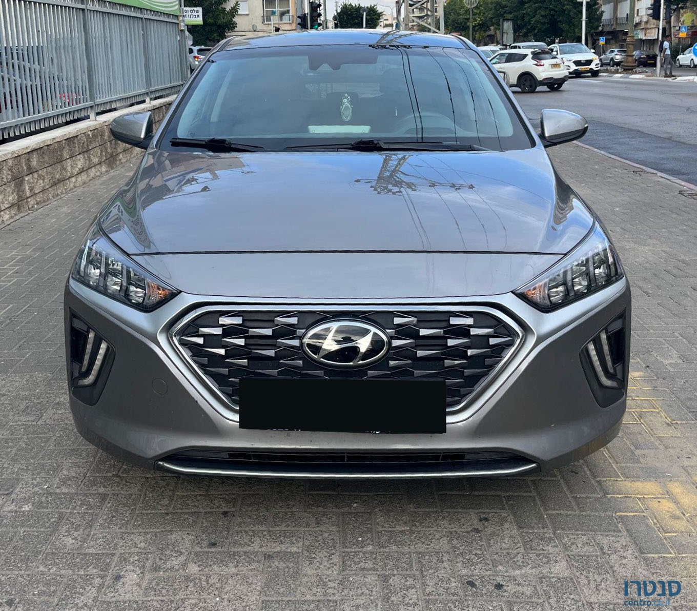 2020' Hyundai Ioniq photo #1