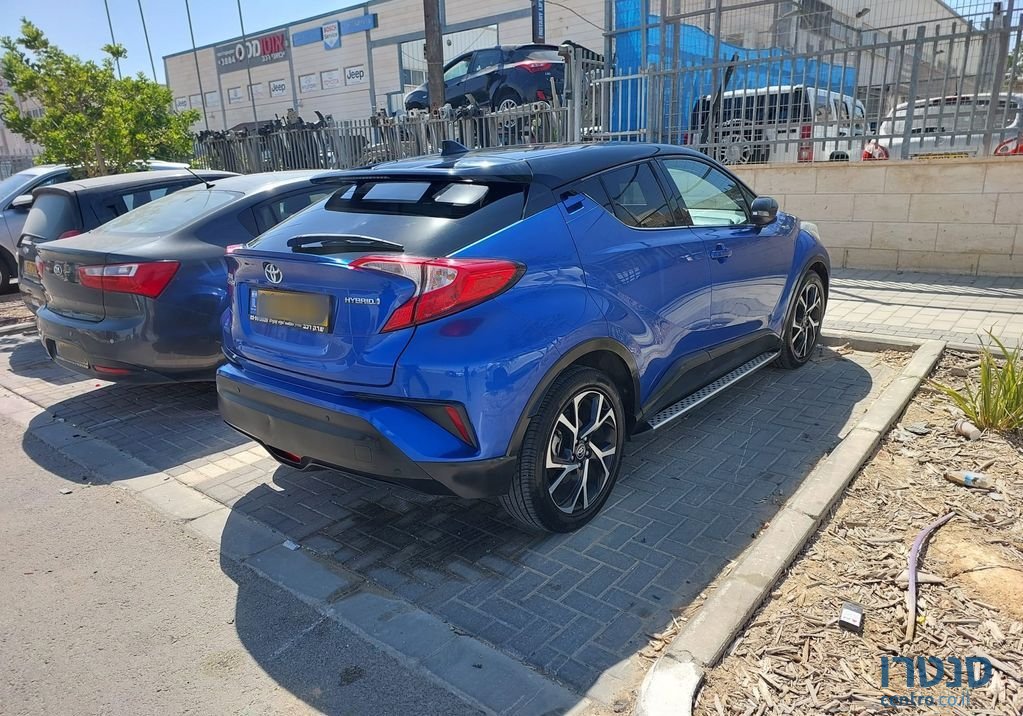 2017' Toyota C-HR טויוטה photo #6