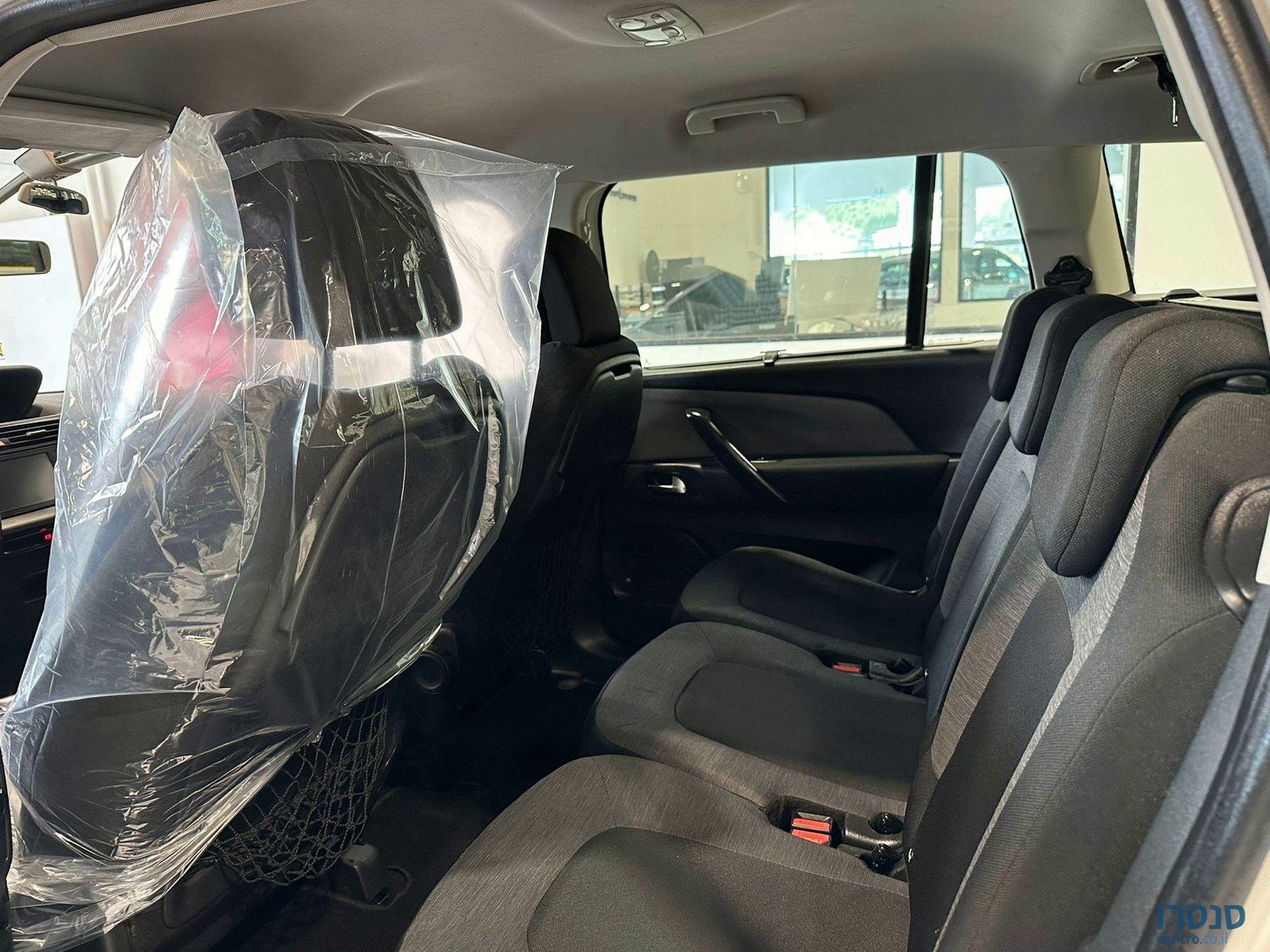 2017' Citroen C4 Picasso photo #6