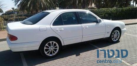 1999' Mercedes-Benz E Class 250D‏ דיזל אוטו photo #2