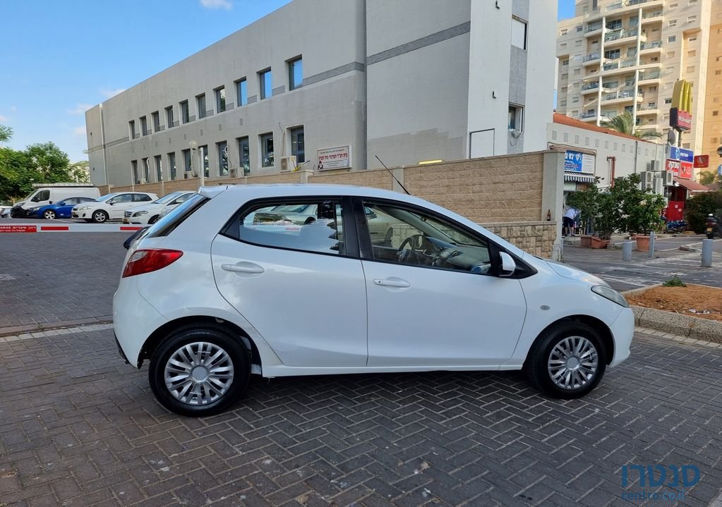2010' Mazda 2 מאזדה photo #4