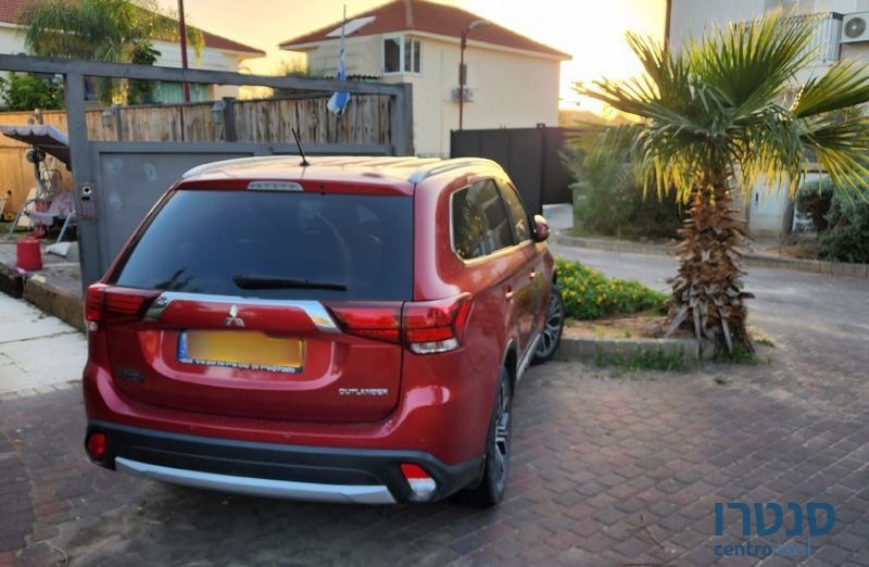 2017' Mitsubishi Outlander מיצובישי אאוטלנדר photo #3