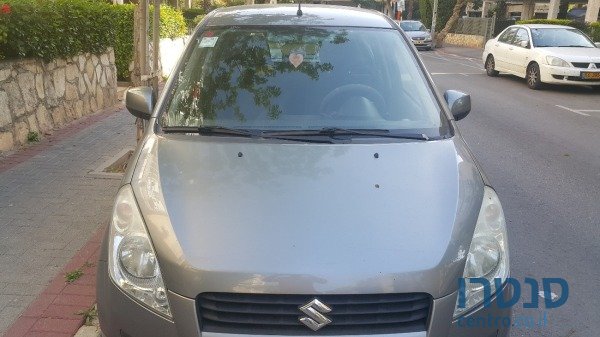 2010' Suzuki Splash photo #1