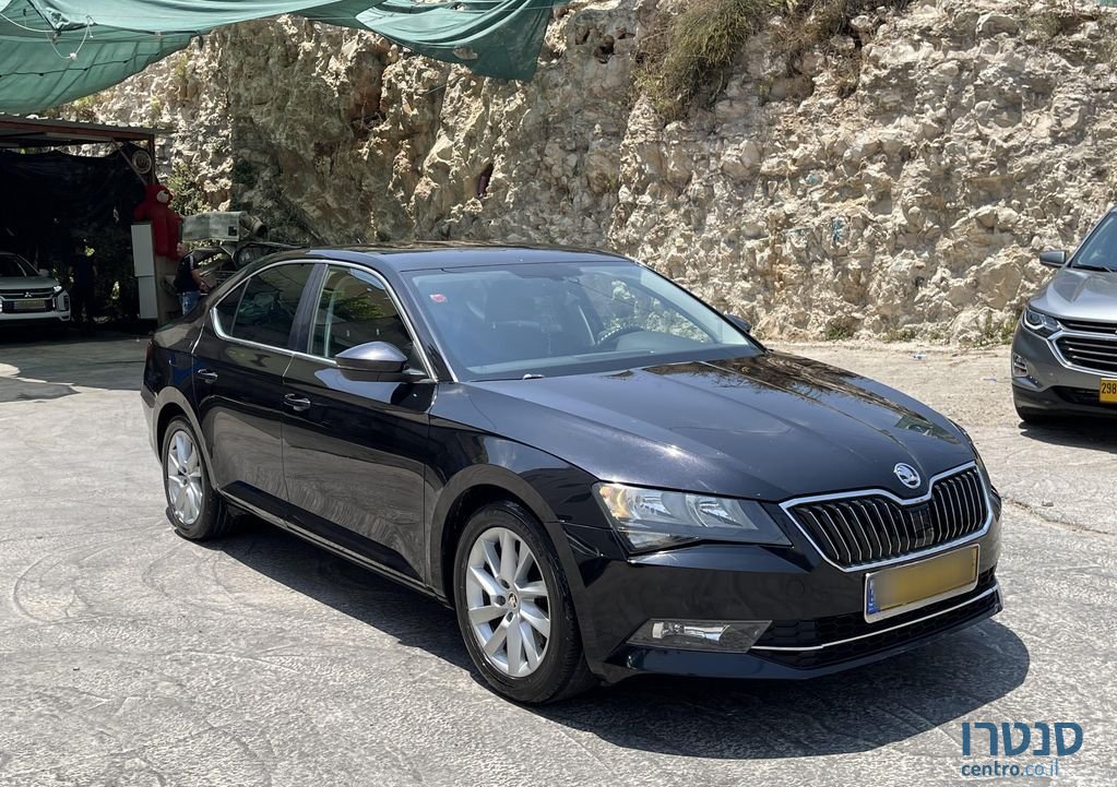 2017' Skoda Superb סקודה סופרב photo #1