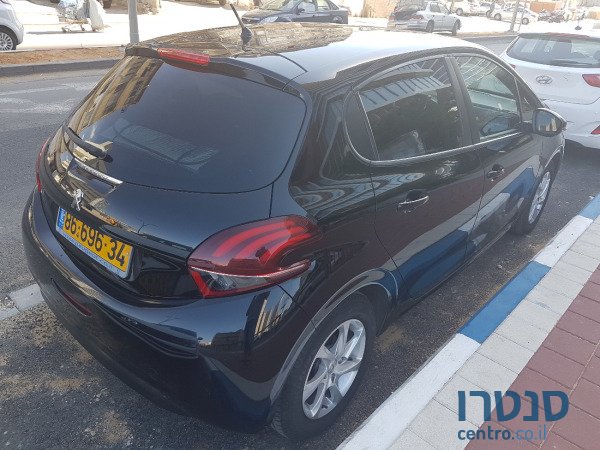 2016' Peugeot 208 photo #2