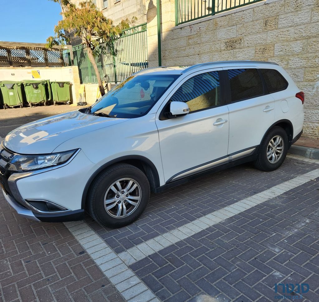 2017' Mitsubishi Outlander מיצובישי אאוטלנדר photo #3