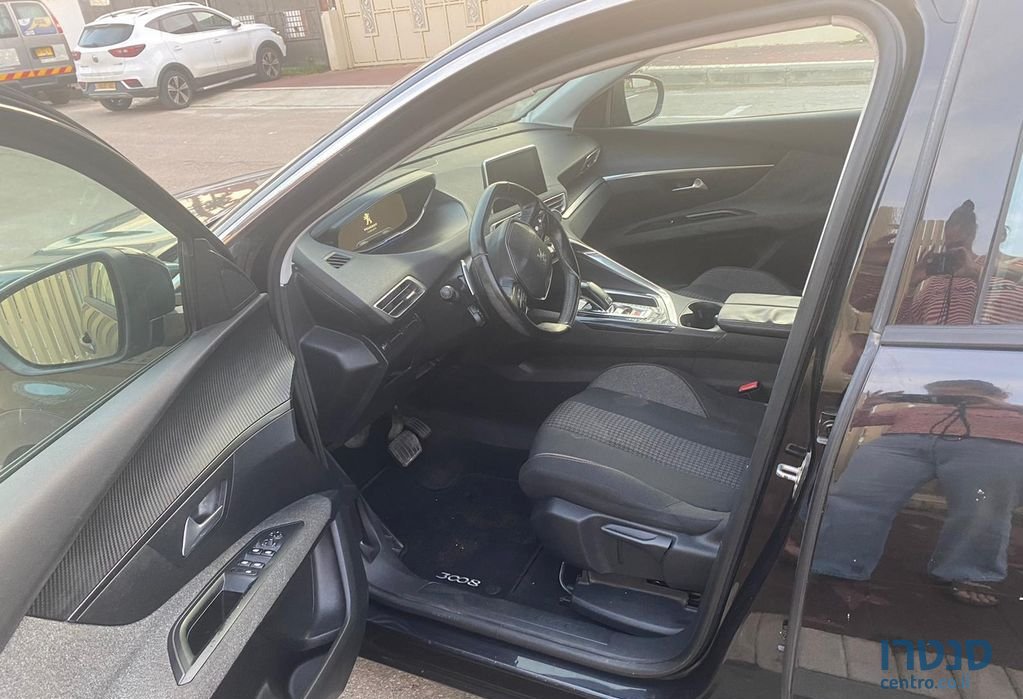 2017' Peugeot 3008 פיג'ו photo #4