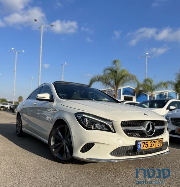 2017' Mercedes-Benz Cla מרצדס photo #1