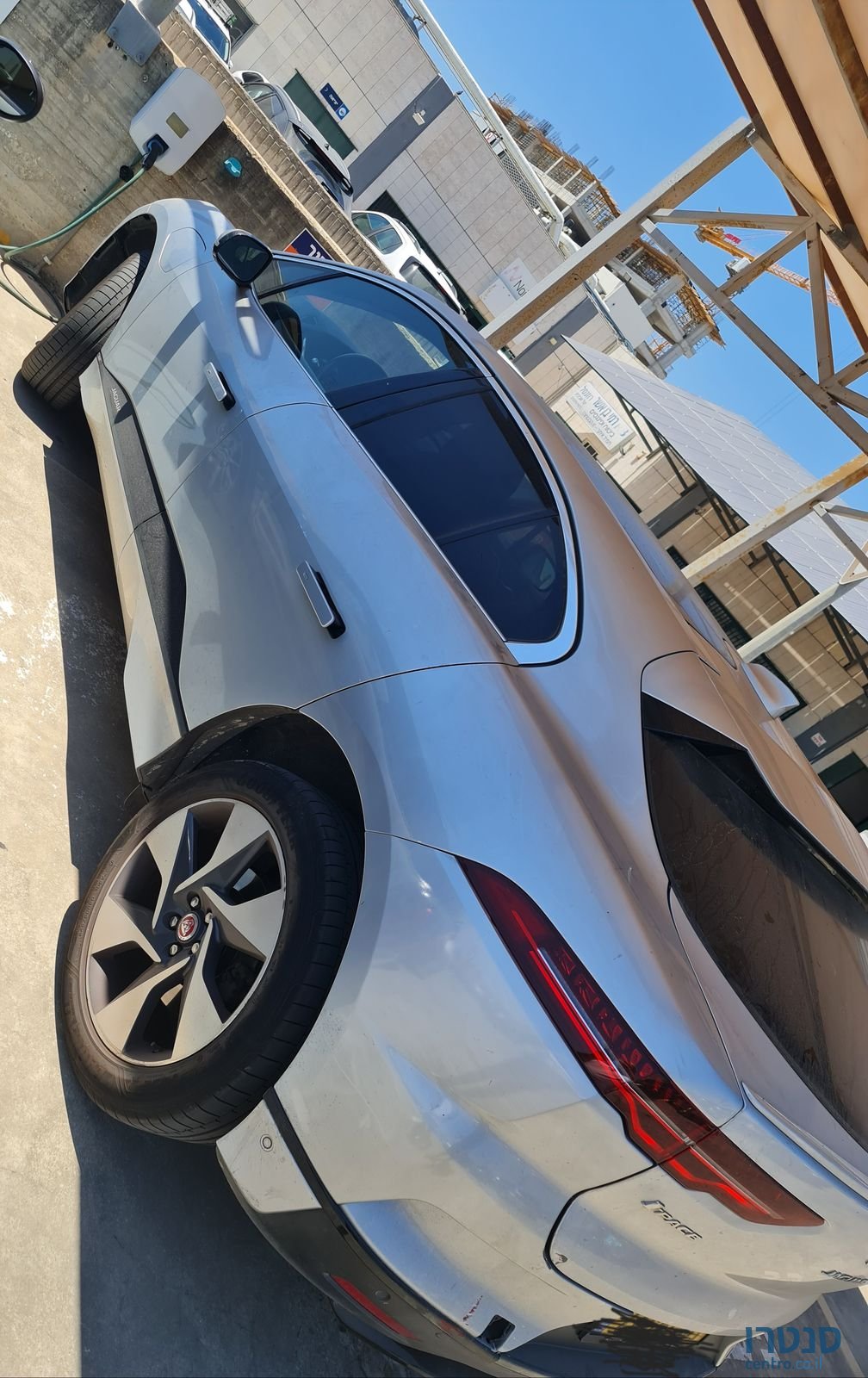 2019' Jaguar XE יגואר photo #3