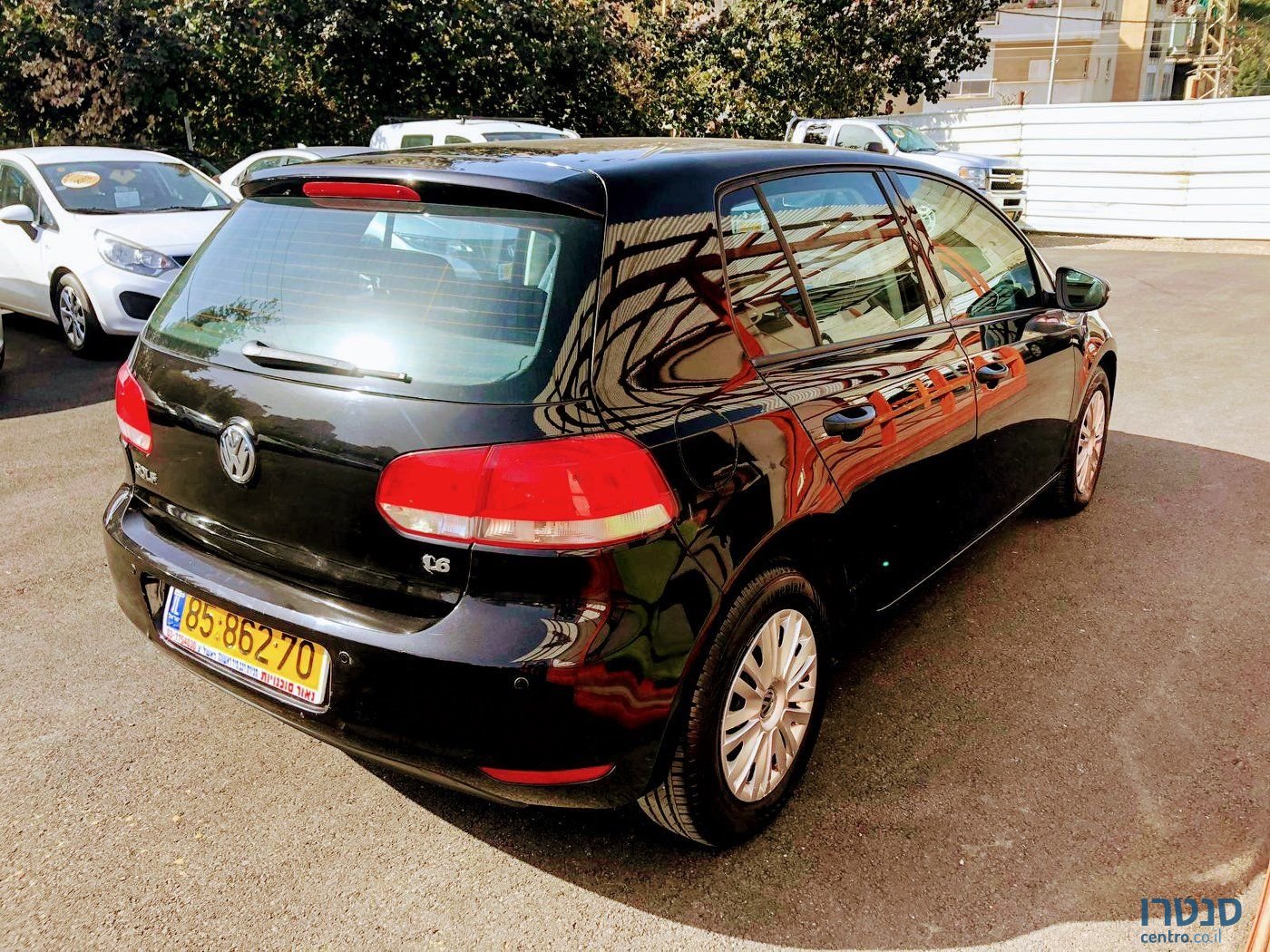 2010' Volkswagen Golf VI photo #2