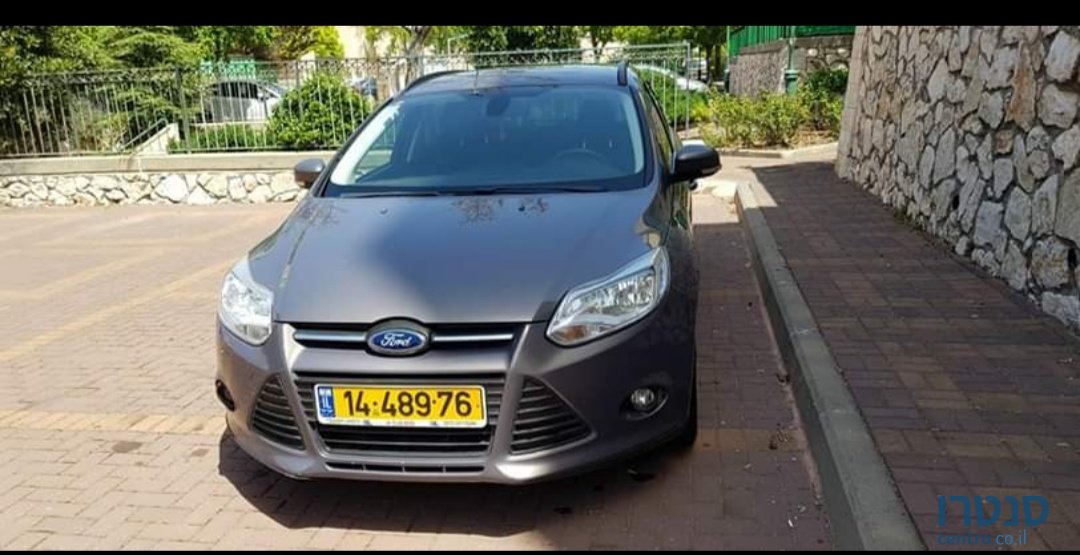 2013' Ford Focus photo #3