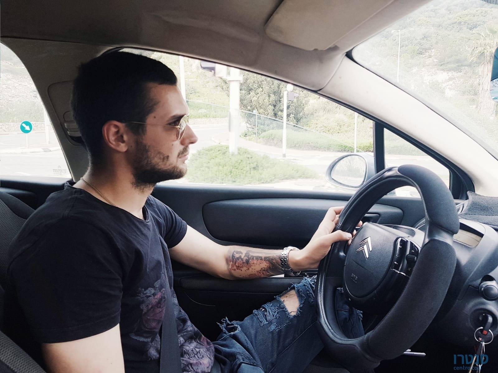 2008' Citroen C4 photo #1