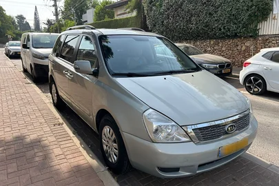 2012' Kia Carnival קיה קרניבל