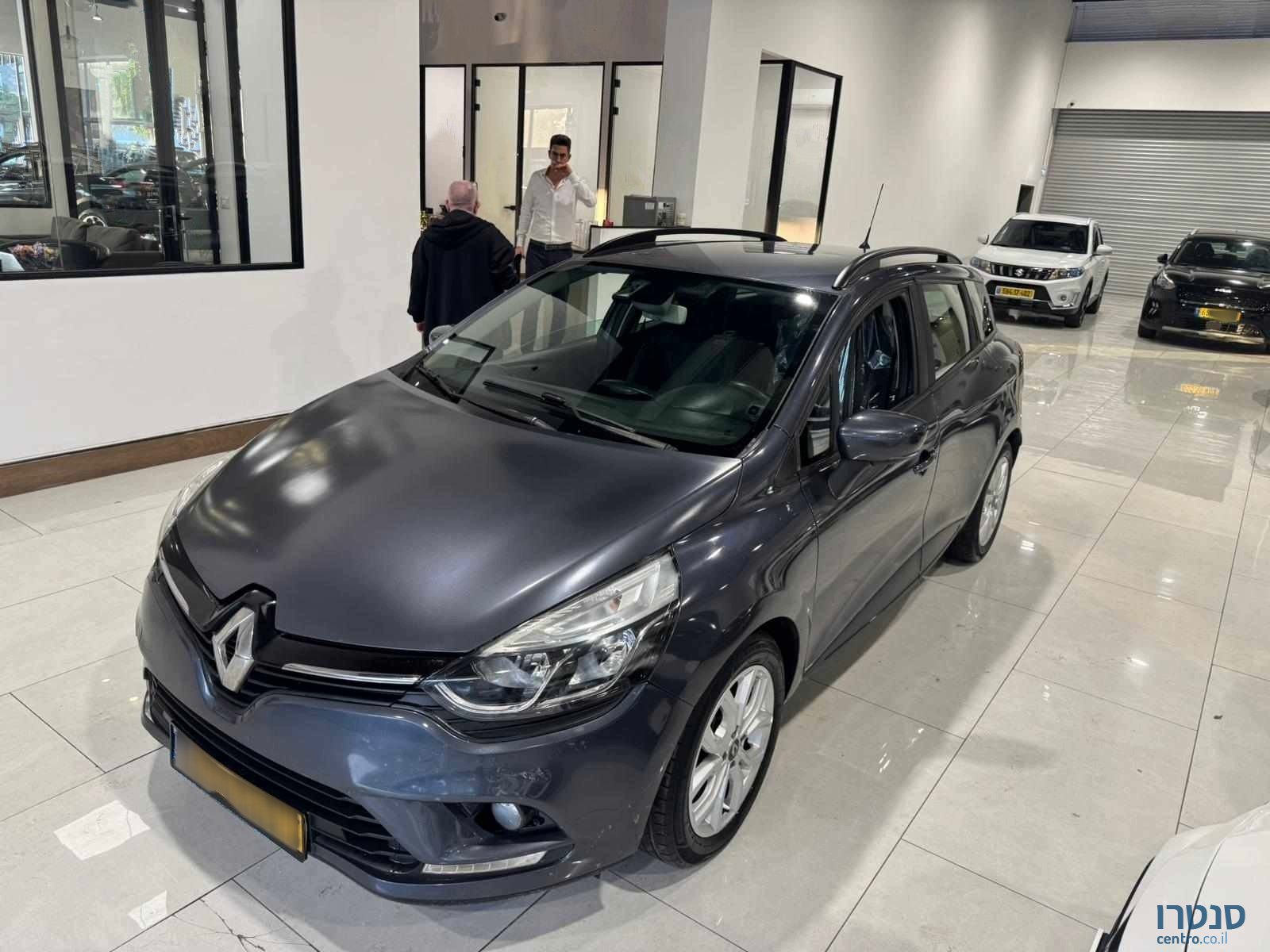 2018' Renault Clio photo #1