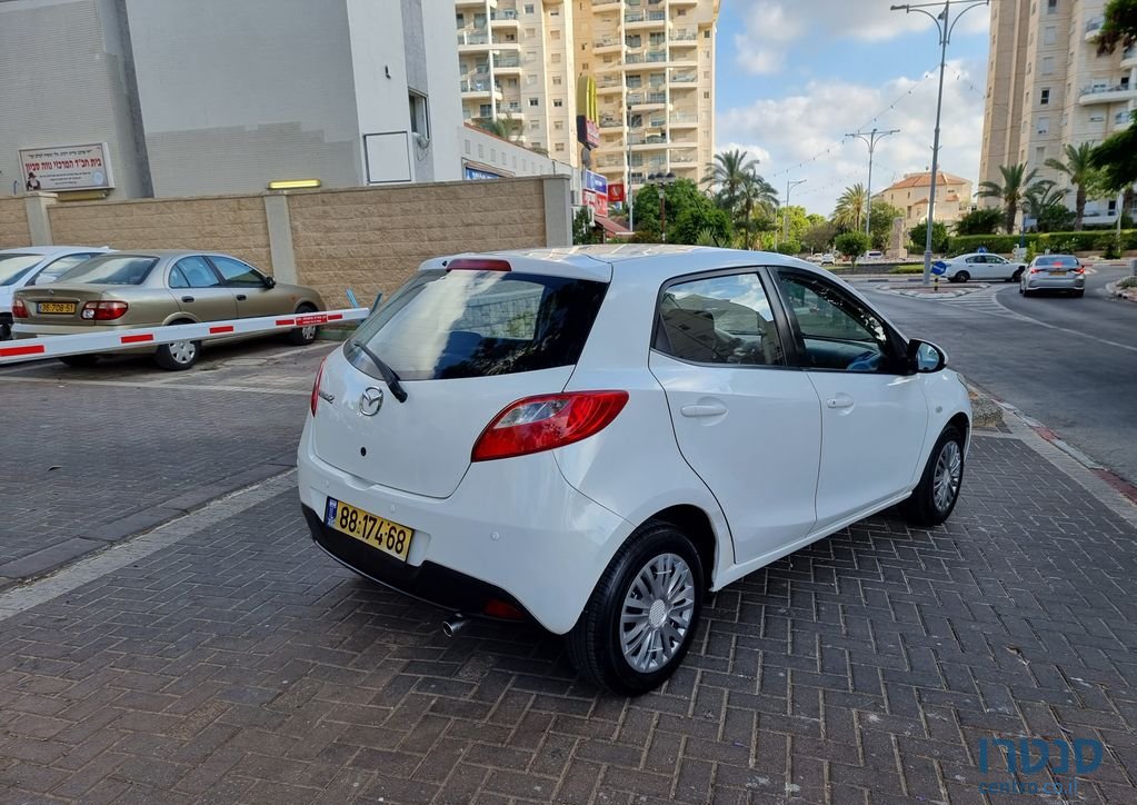 2010' Mazda 2 מאזדה photo #2