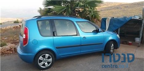 2008' Skoda Roomster photo #2