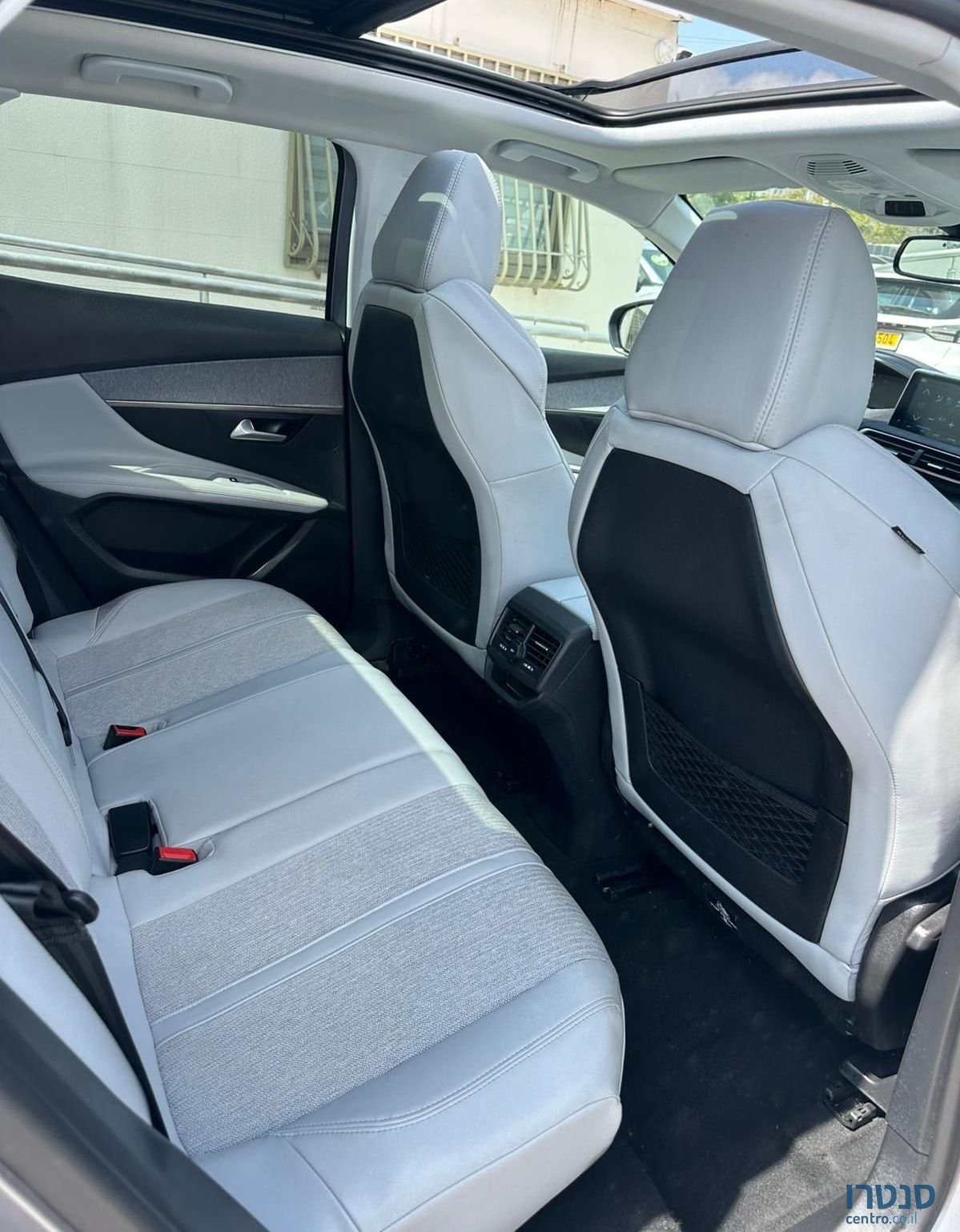 2019' Peugeot 3008 פיג'ו photo #5