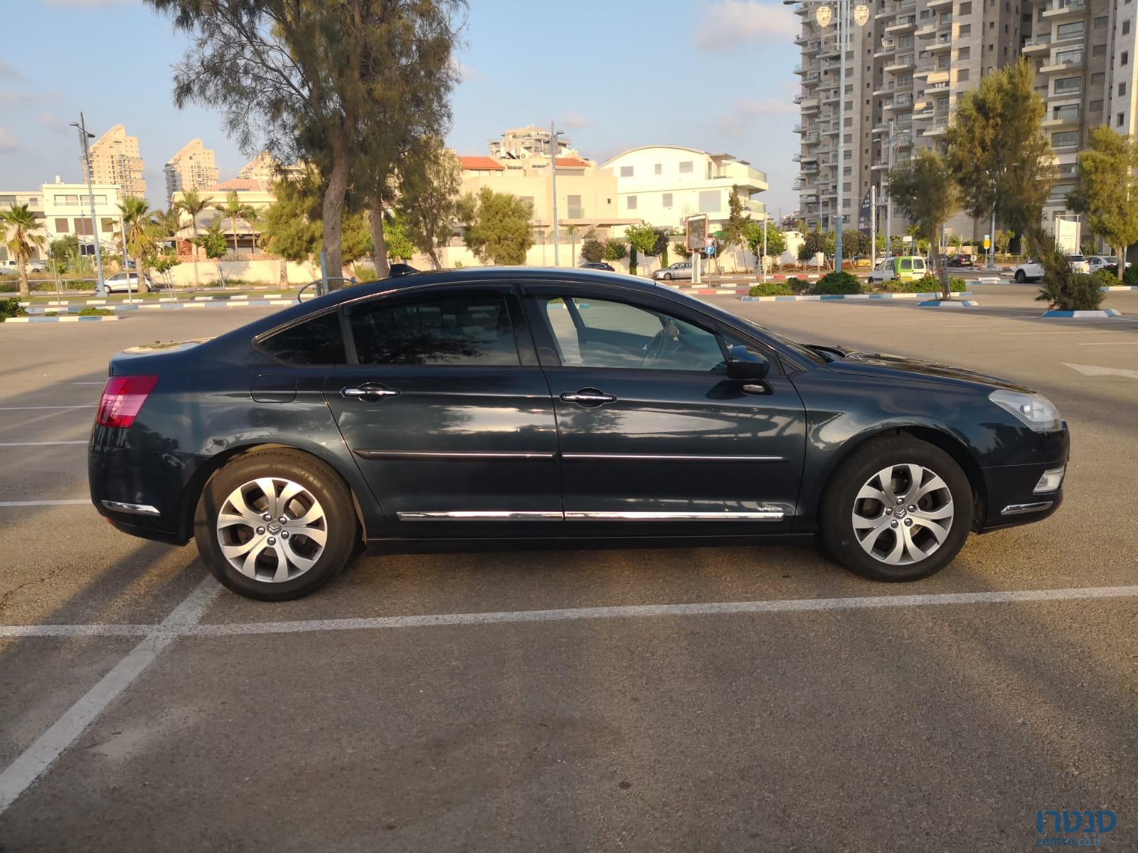 2010' Citroen C5 Comfort photo #2