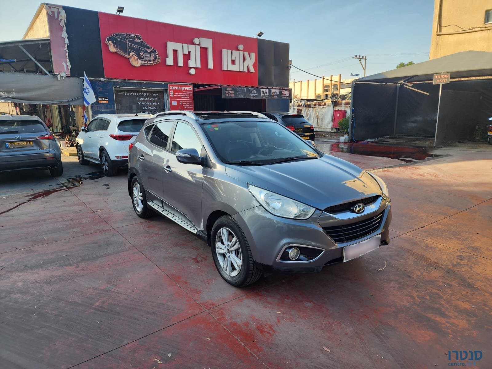 2011' Hyundai ix35 photo #3