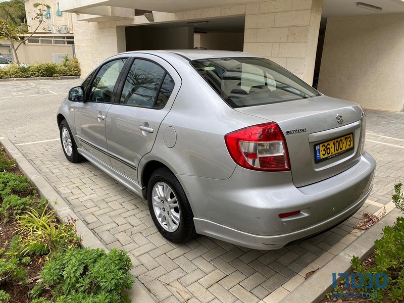 2010' Suzuki SX4 סוזוקי photo #1