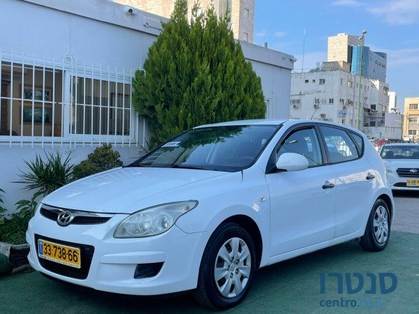 2008' Hyundai i30 photo #1