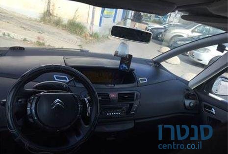 2010' Citroen C4 Picasso 1600 photo #4