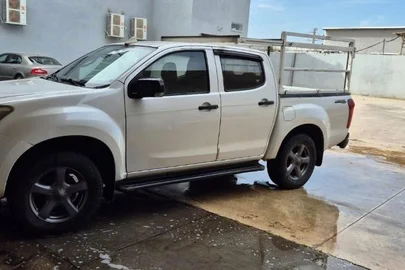 2015' Isuzu D-Max איסוזו די-מקס