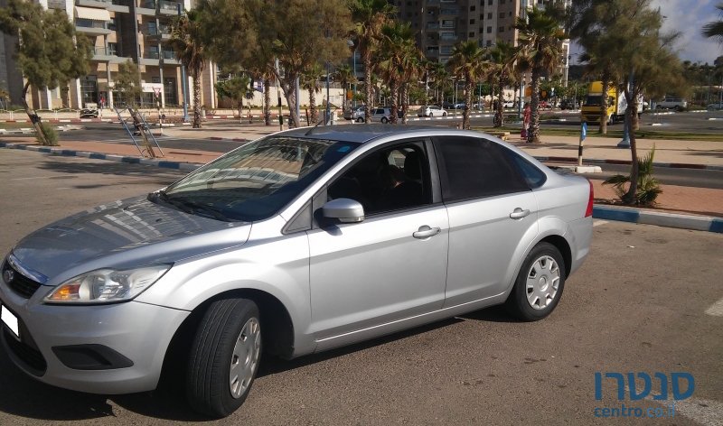 2009' Ford Focus photo #1