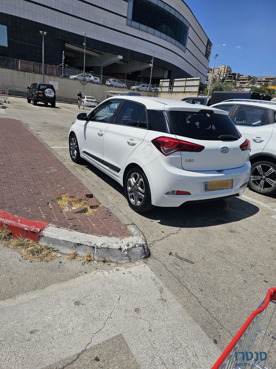 2017' Hyundai i20 יונדאי photo #2