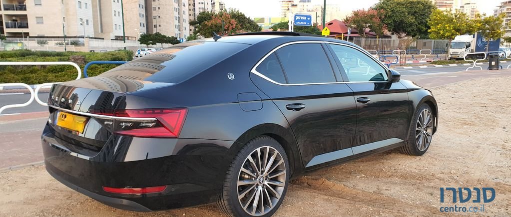 2020' Skoda Superb סקודה סופרב photo #2