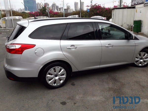 2012' Ford Focus photo #1