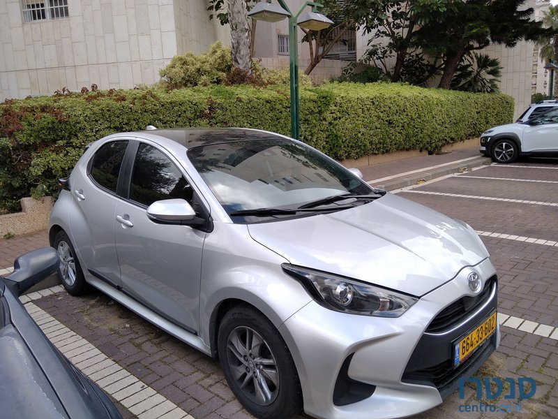 2021' Toyota Yaris טויוטה יאריס photo #2