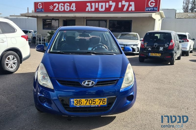 2011' Hyundai i20 יונדאי photo #1