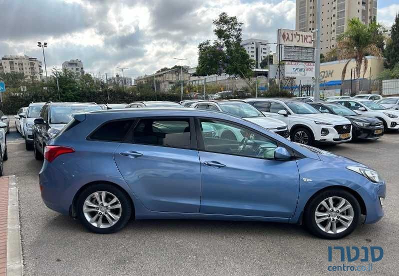 2015' Hyundai i30 יונדאי photo #3