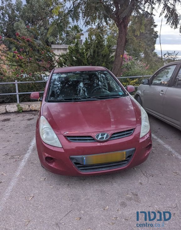 2010' Hyundai i20 יונדאי photo #1