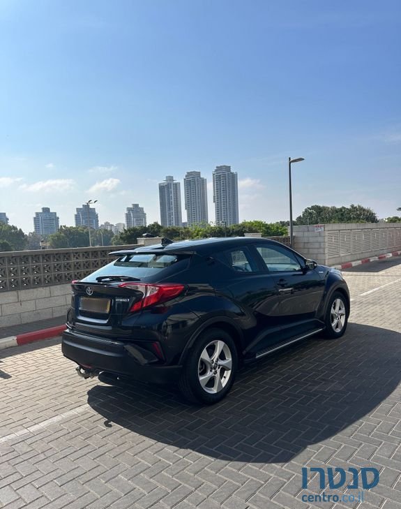 2019' Toyota C-HR טויוטה photo #2