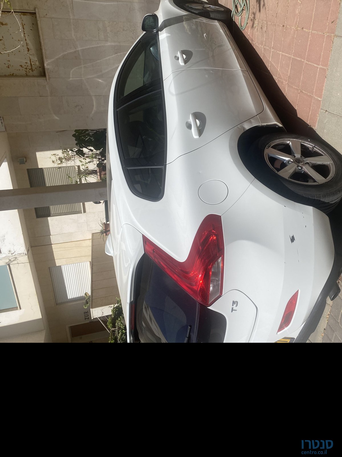 2018' Volvo V40 וולוו photo #1