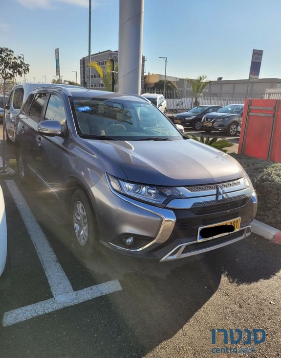 2019' Mitsubishi Outlander מיצובישי אאוטלנדר photo #2