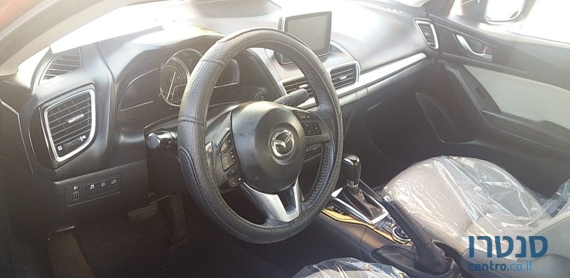 2014' Mazda 3 photo #3