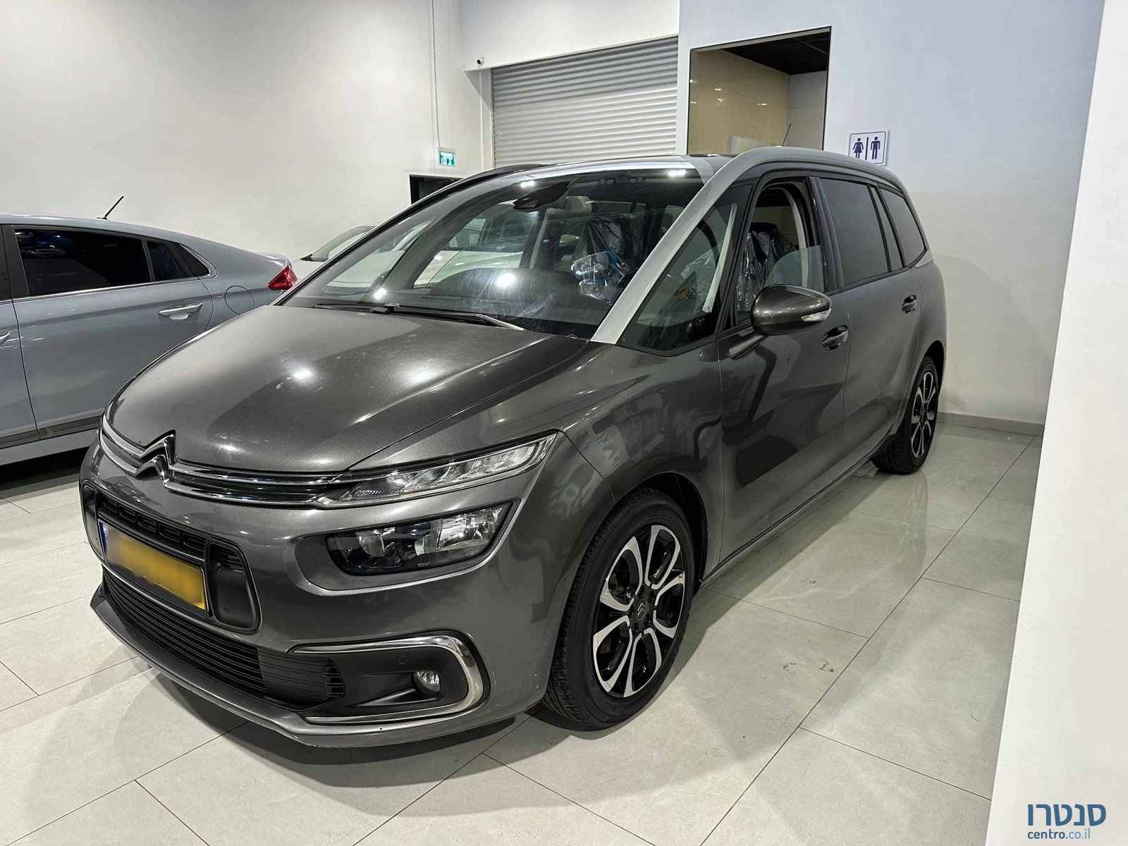 2020' Citroen C4 SpaceTourer photo #1