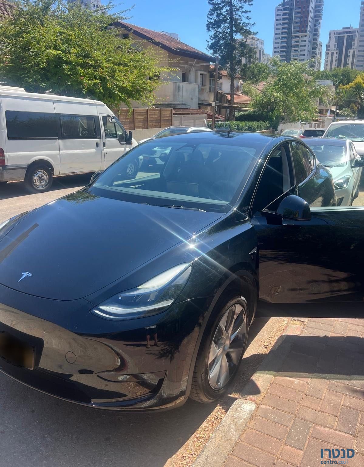 2024' Tesla Model Y טסלה מודל Y photo #2