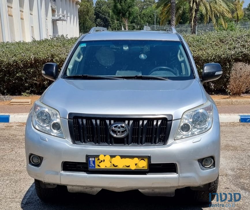 2010' Toyota Land Cruiser טויוטה לנד קרוזר photo #2