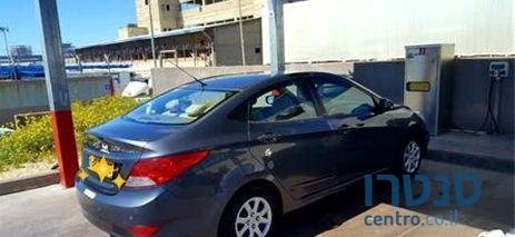 2012' Hyundai i25 i25 יונדאי photo #1