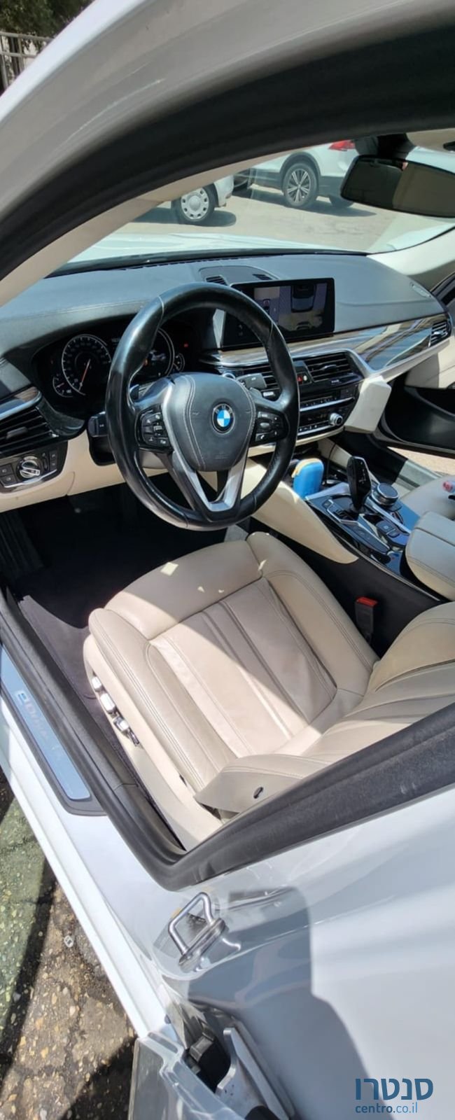 2018' BMW 5 Series ב.מ.וו סדרה 5 photo #3