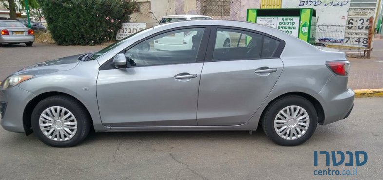 2012' Mazda 3 photo #2