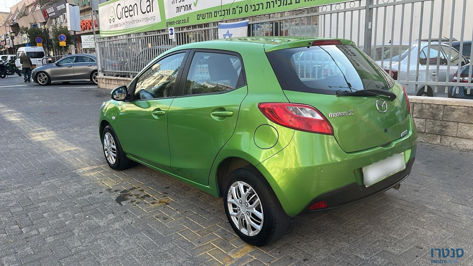 2012' Mazda 2 photo #4