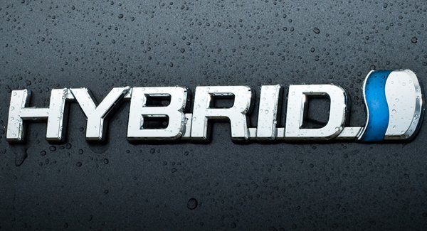 Toyota sold record 1.52 million hybrids in 2017