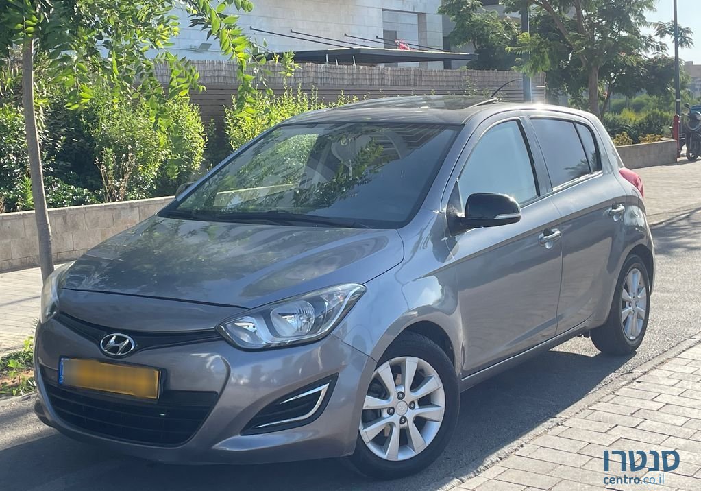 2013' Hyundai i20 יונדאי photo #1